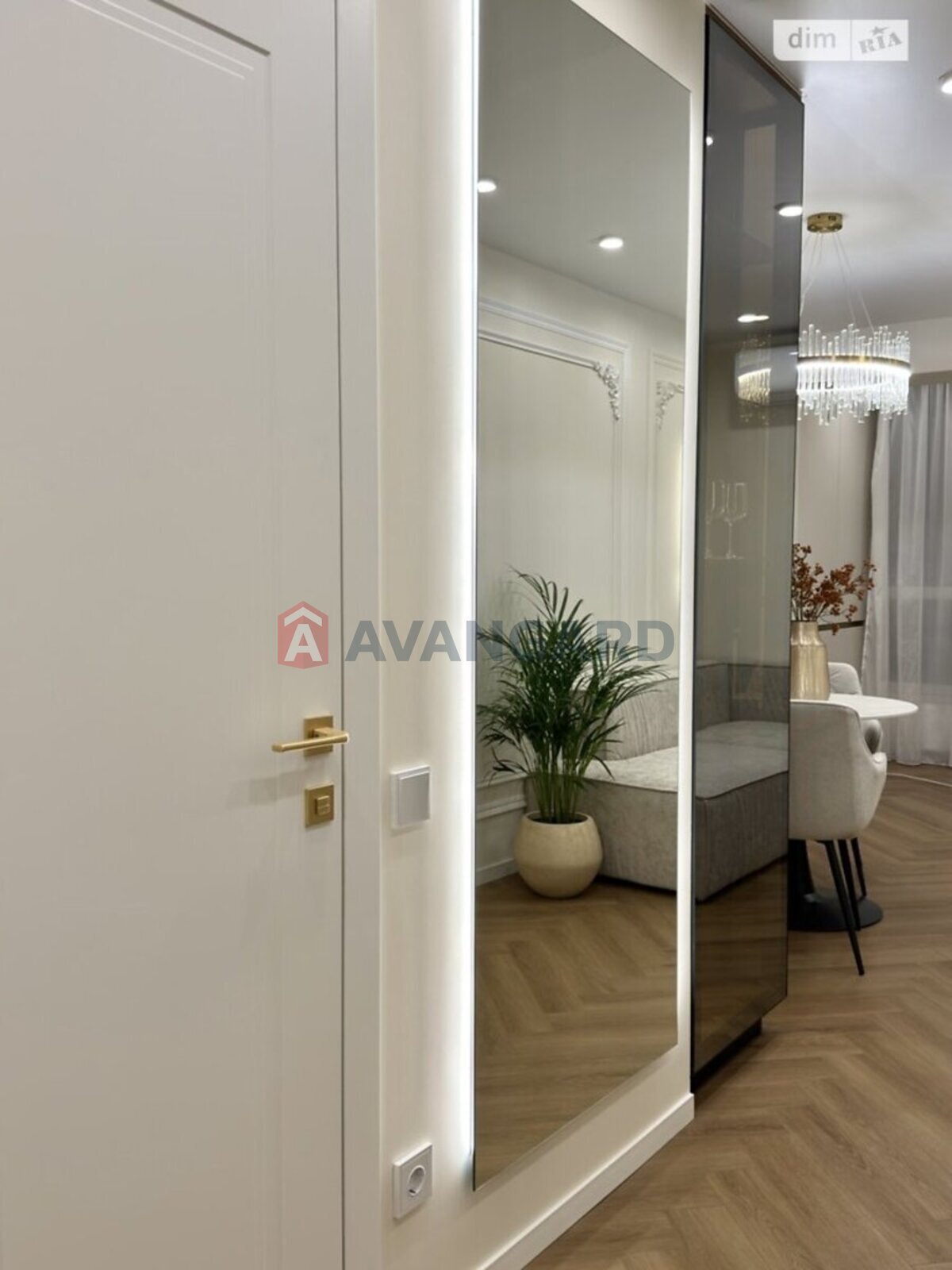 1 ����. ��������, 48/-/8 ��. �., 5/12 ���� ���� 9