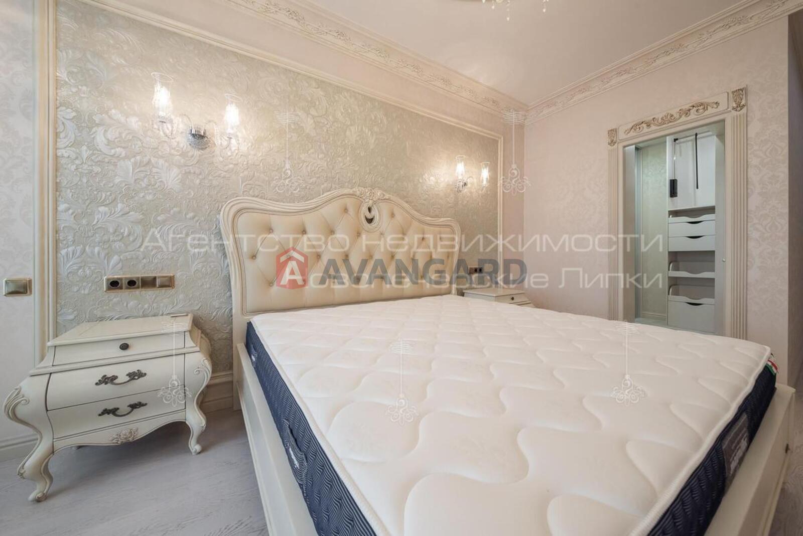 3 ��. ��������, 114/63/20 ��. �., 7/22 ������ ���� 10