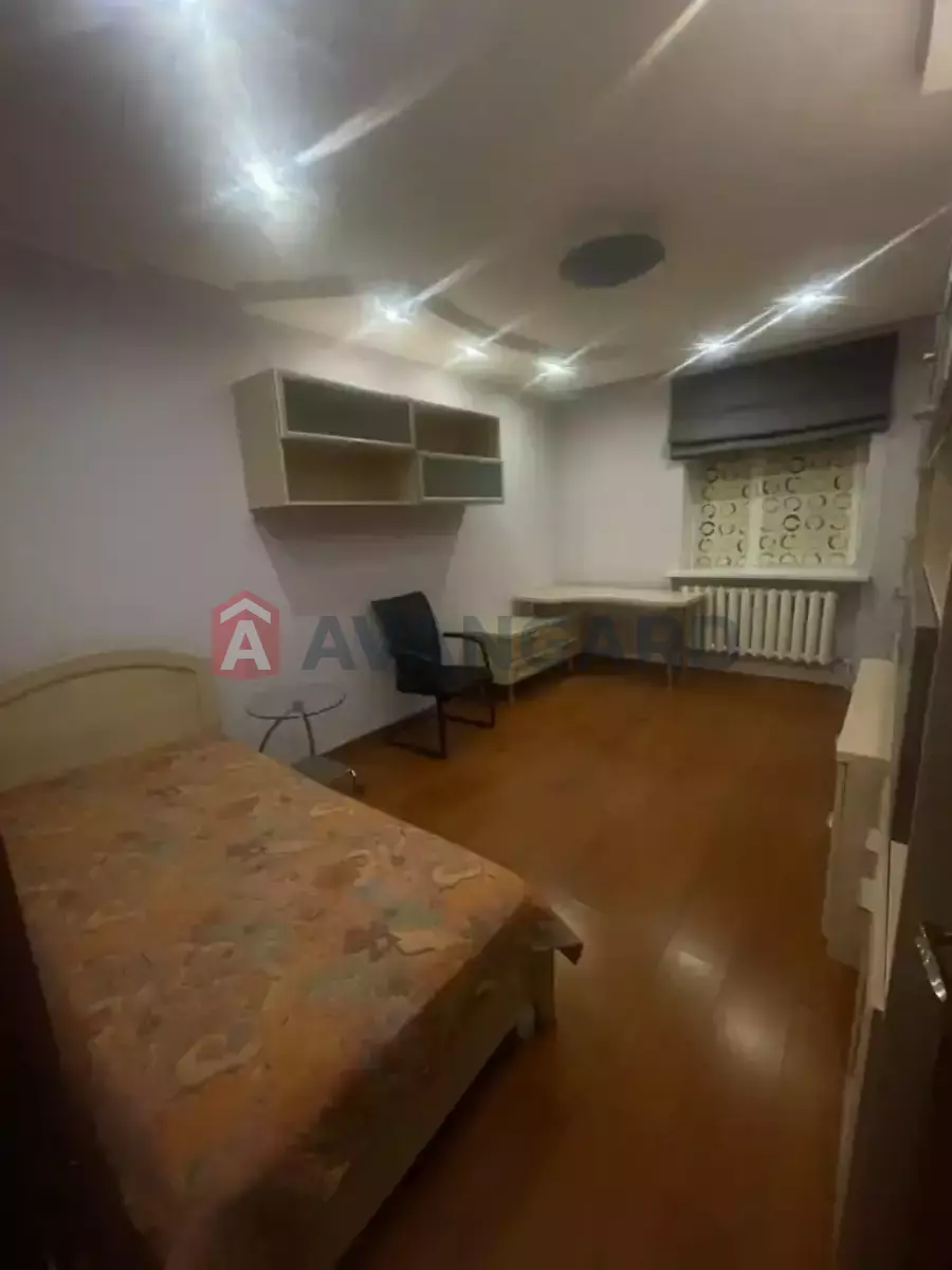 4 ��. ��������, 104/60/20 ��. �., 10/10 ������ ���� 10