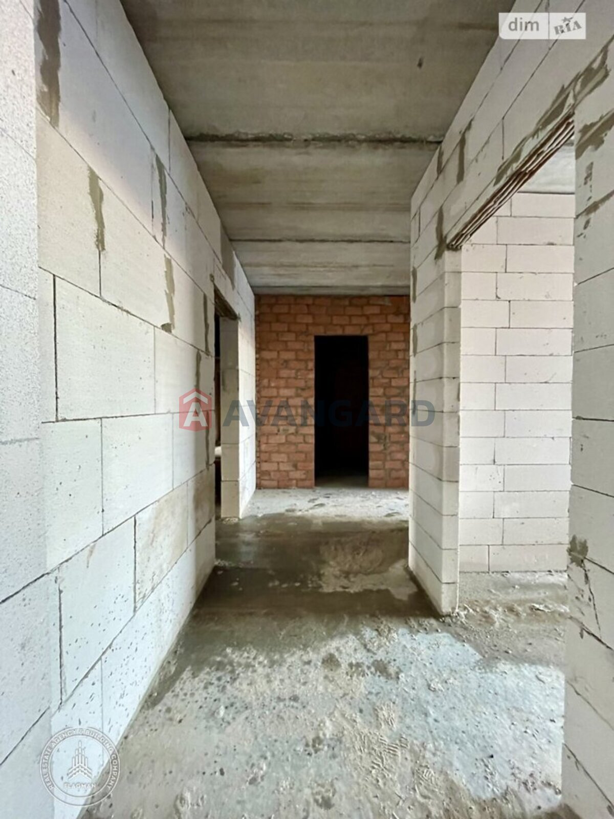 2 ��. ��������, 68/30/11 ��. �., 3/5 ������ ���� 7