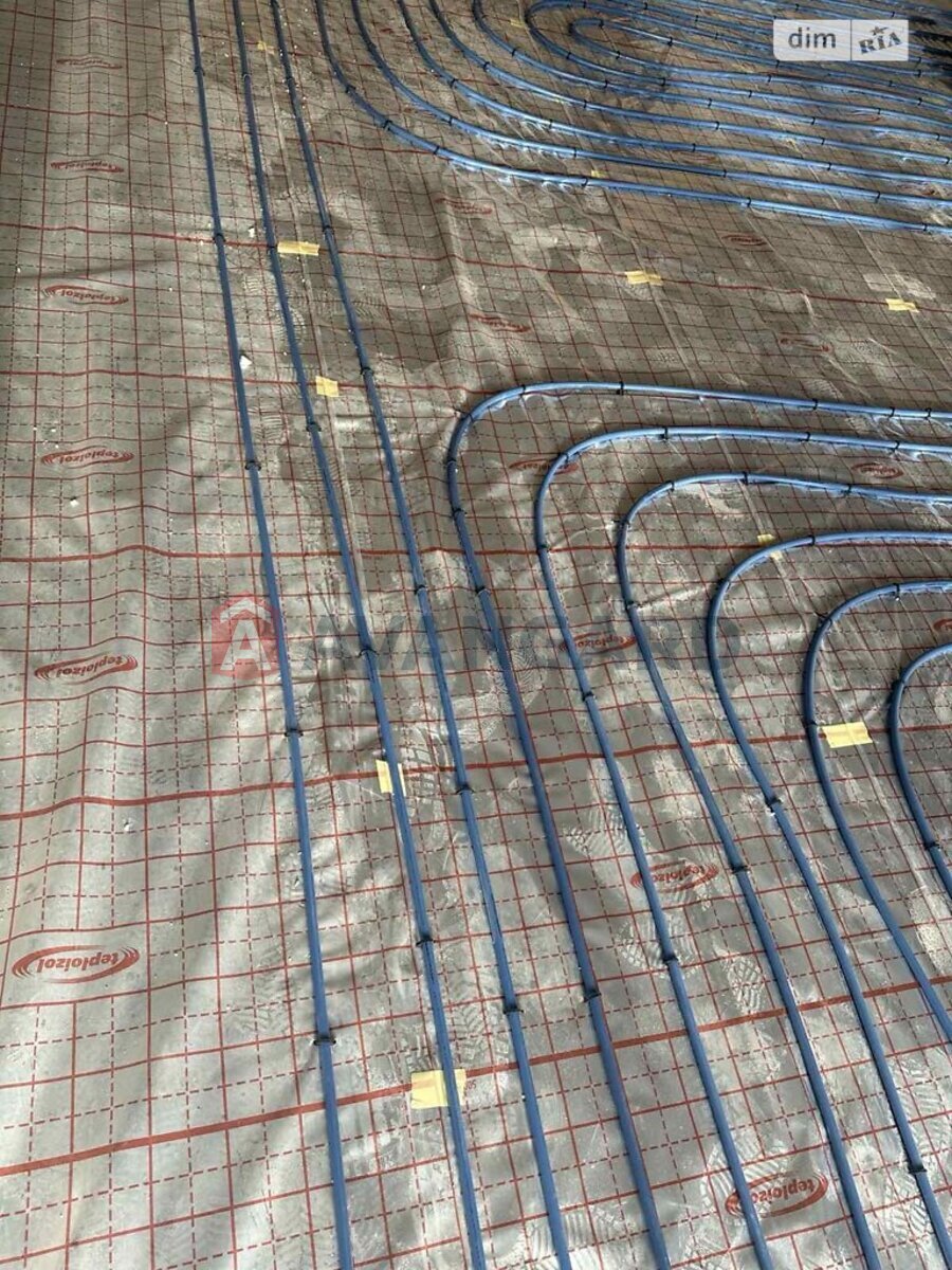 2 ��. ��������, 82/56/5 ��. �., 6/15 ������ ���� 10