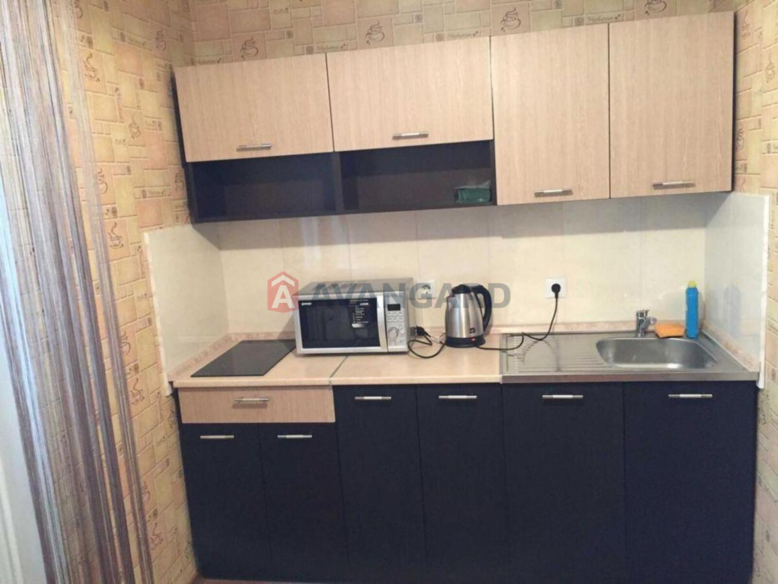 1 ��. ��������, 37/-/7 ��. �., 16/24 ������ ���� 1