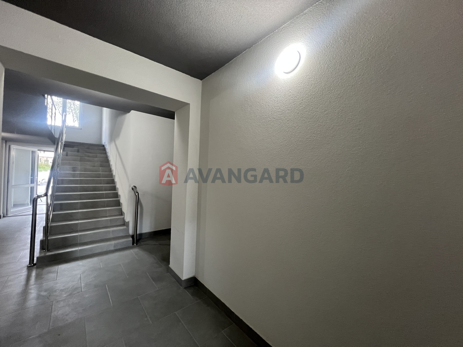 2 ��. ��������, 48/-/19 ��. �., 11/12 ������ ���� 14