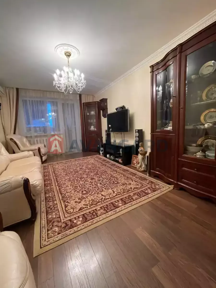 3 ����. ��������, 70/41/8 ��. �., 11/16 ���� ���� 6