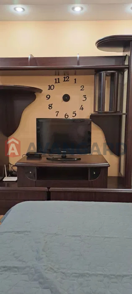 1 . , 28/-/4 . ., 2/9   3