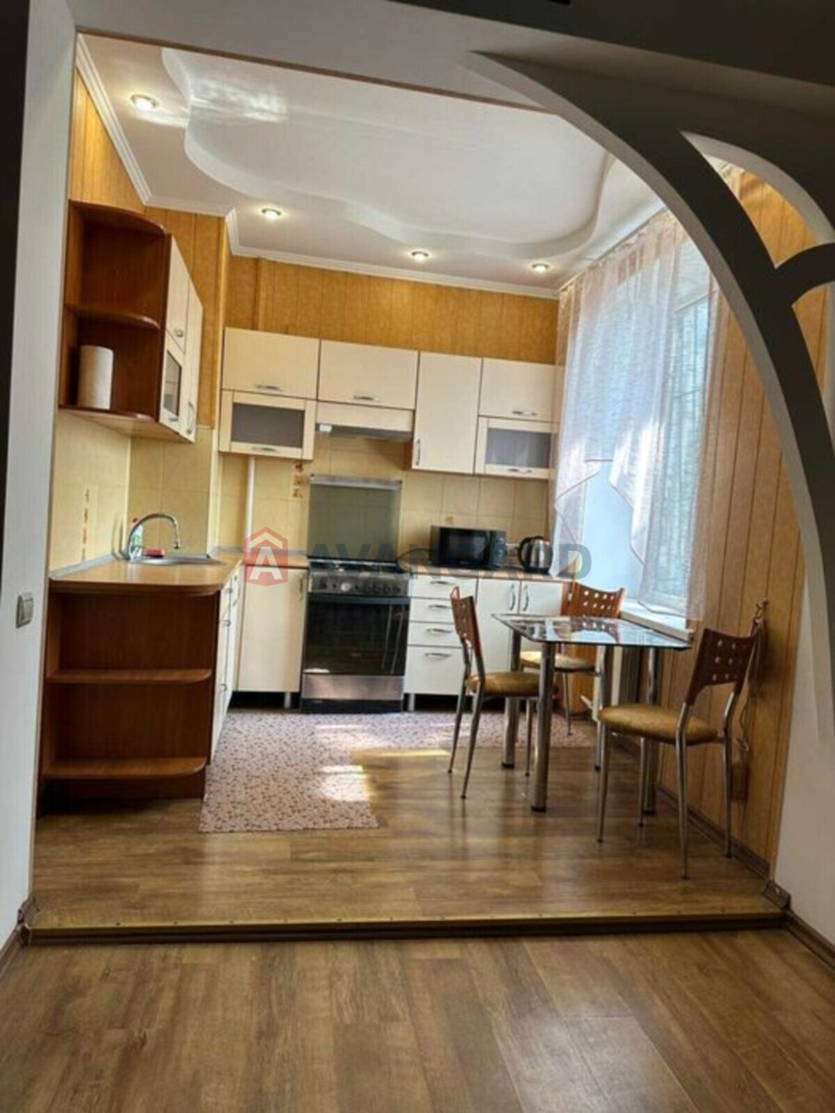 3 ��. ��������, 74/-/25 ��. �., 4/5 ������ ���� 1