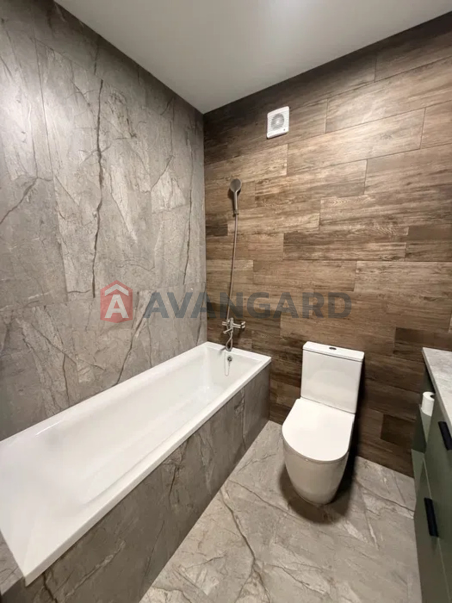 1 ��. ��������, 45/18/16 ��. �., 9/10 ������ ���� 12