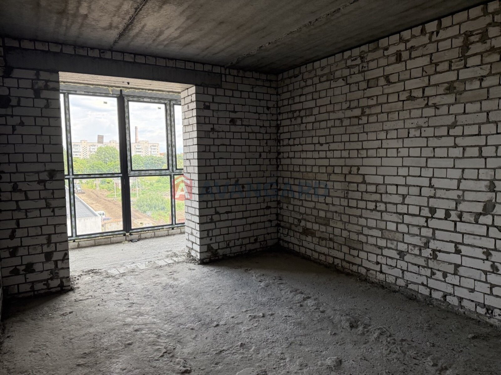 2 ��. ��������, 67,1/26,1/14,3 ��. �., 9/9 ������ ���� 5