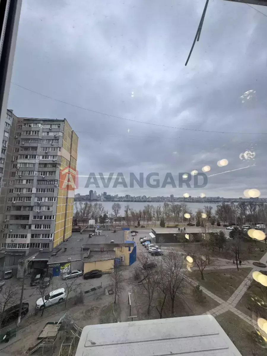 4 ��. ��������, 104/-/- ��. �., 7/9 ������ ���� 12