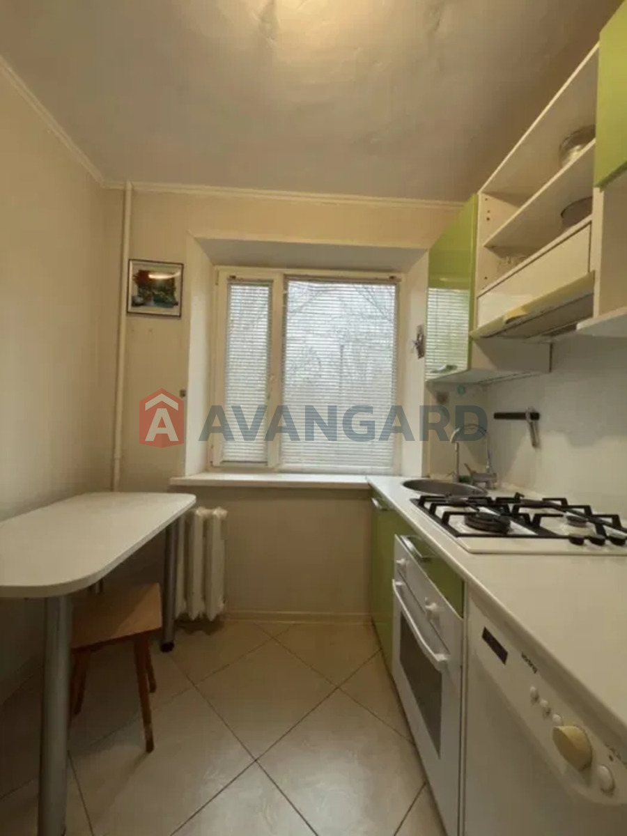 2 ����. ��������, 46/-/6 ��. �., 2/5 ���� ���� 4