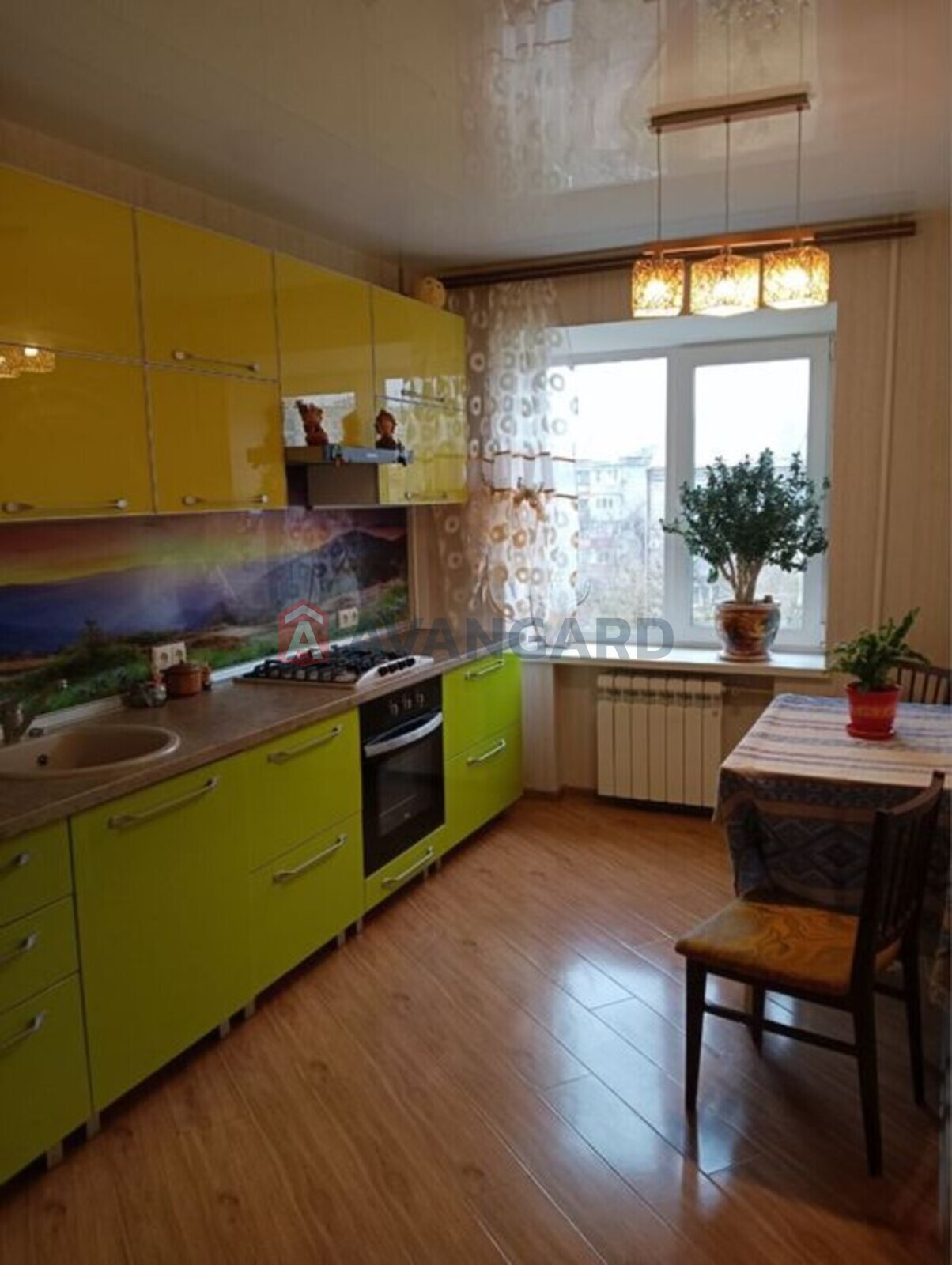 3 ����. ��������, 78/-/15 ��. �., 6/9 ���� ���� 2