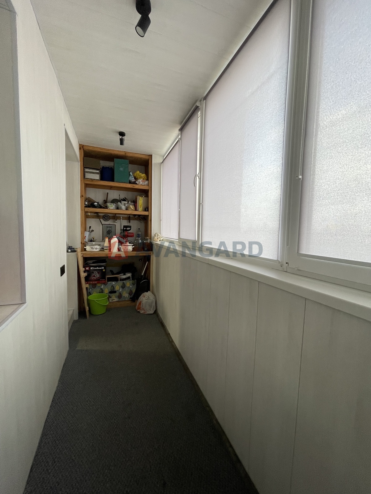 3 ����. ��������, 69.4/39.2/6.6 ��. �., 8/16 ���� ���� 10