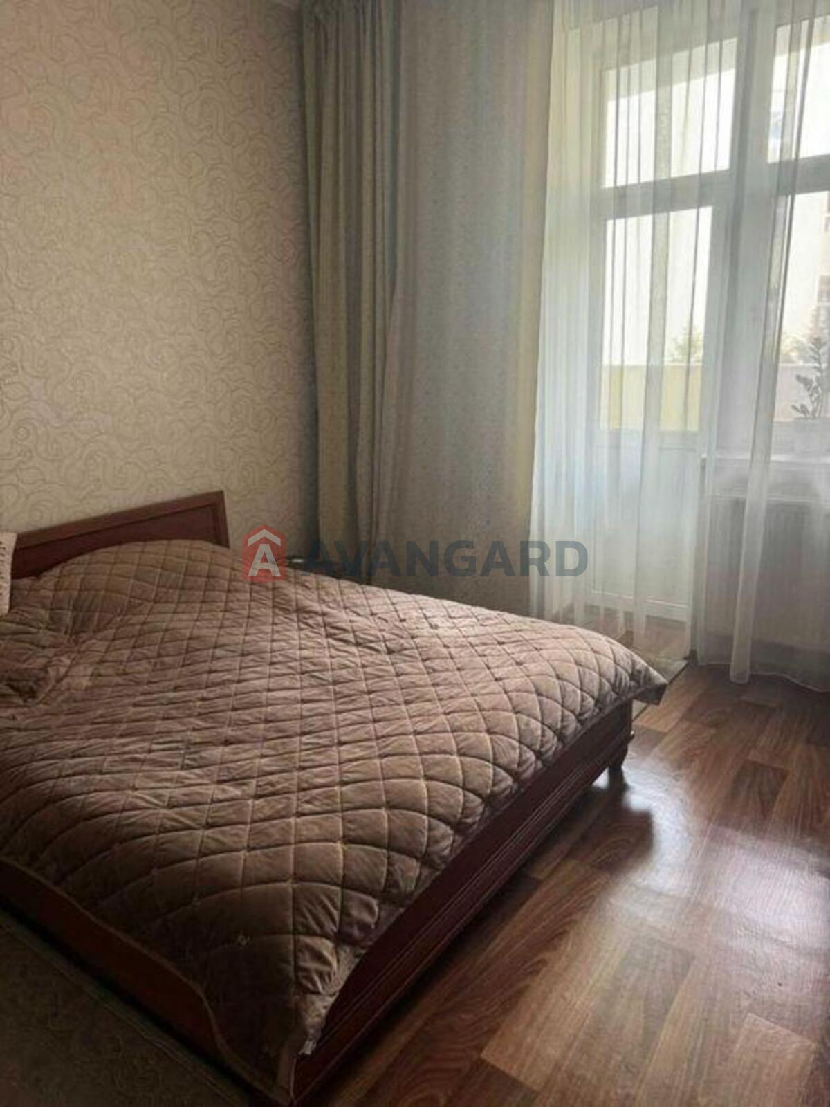 3 ����. ��������, 103/-/16 ��. �., 2/4 ���� ���� 3