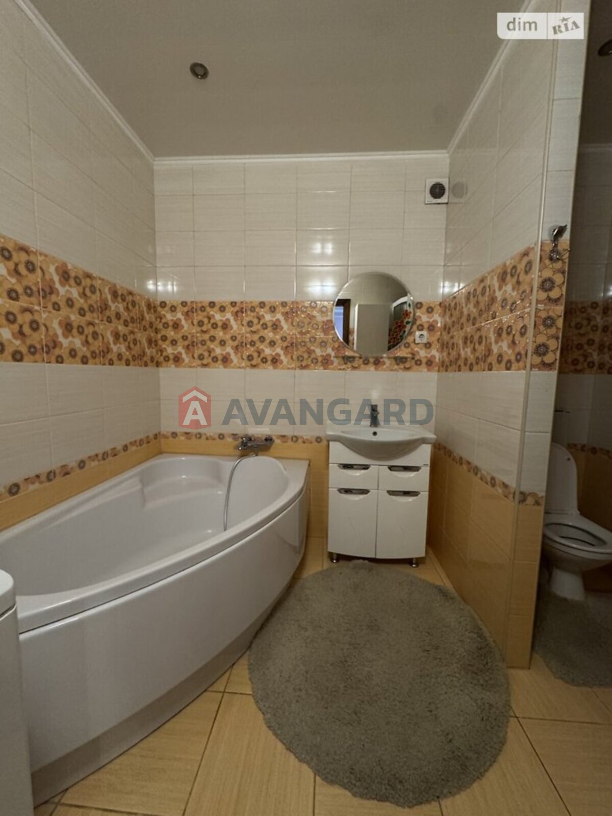 3 ��. ��������, 89/-/13 ��. �., 8/9 ������ ���� 6