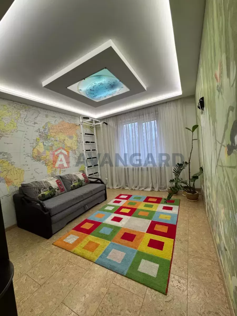 4 ��. ��������, 104/-/- ��. �., 7/9 ������ ���� 17