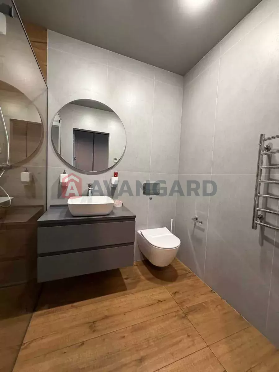 2 ��. ��������, 90/-/15 ��. �., 17/17 ������ ���� 8