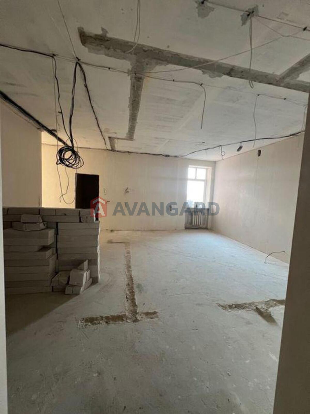 3 ��. ��������, 140/-/41 ��. �., 13/15 ������ ���� 22