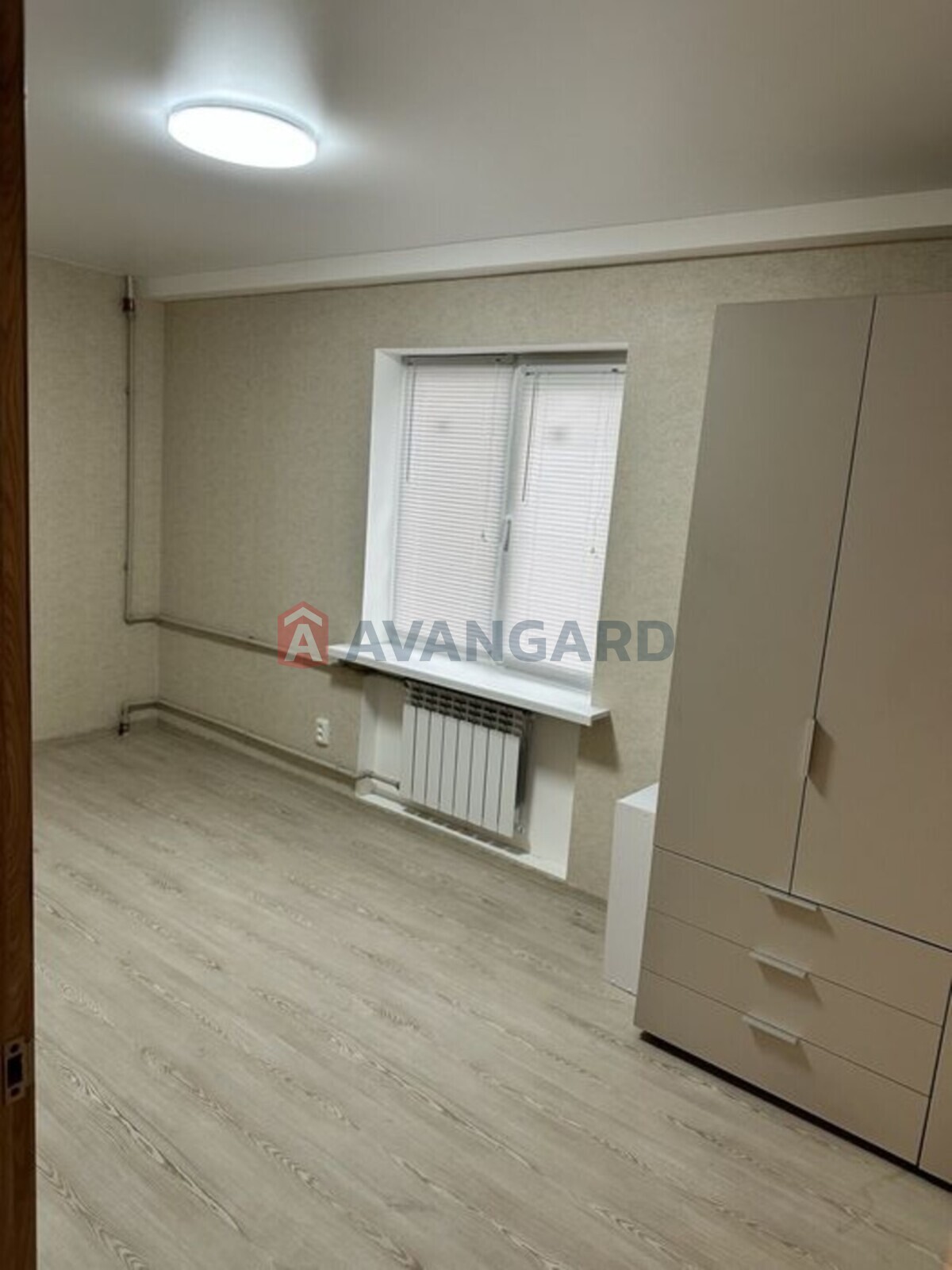 2 ��. ��������, 49/-/9 ��. �., 2/5 ������ ���� 5