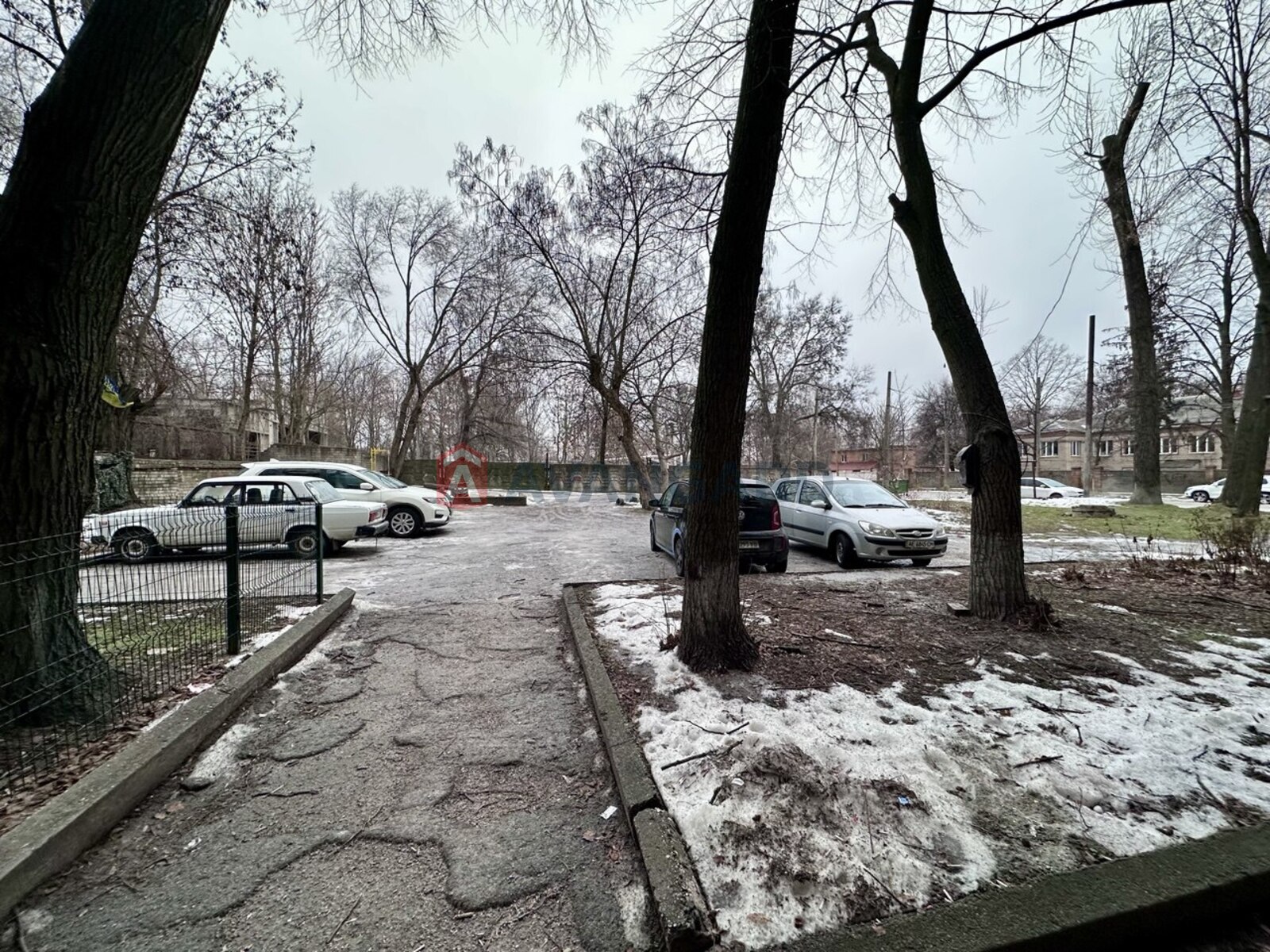 2 ��. ��������, 44,9/27,5/6,3 ��. �., 1/5 ������ ���� 17