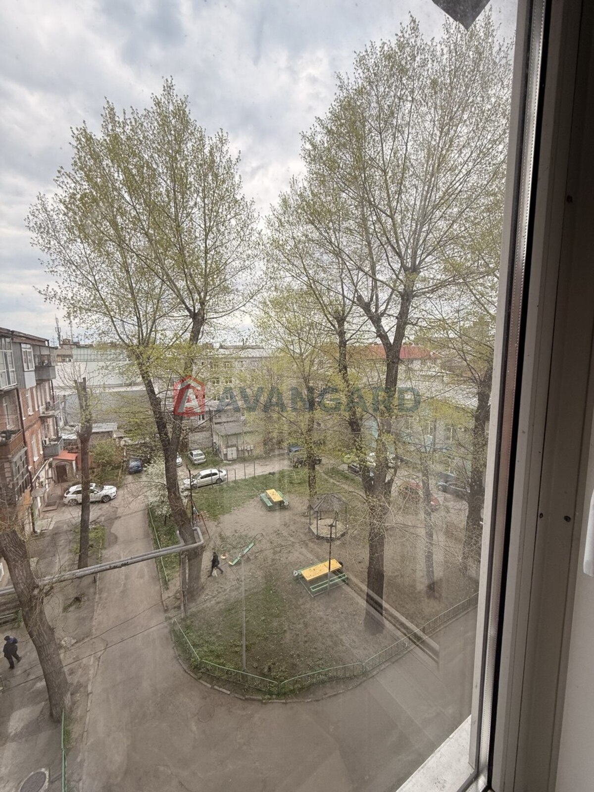 3 ��. ��������, 78/-/10 ��. �., 4/4 ������ ���� 21