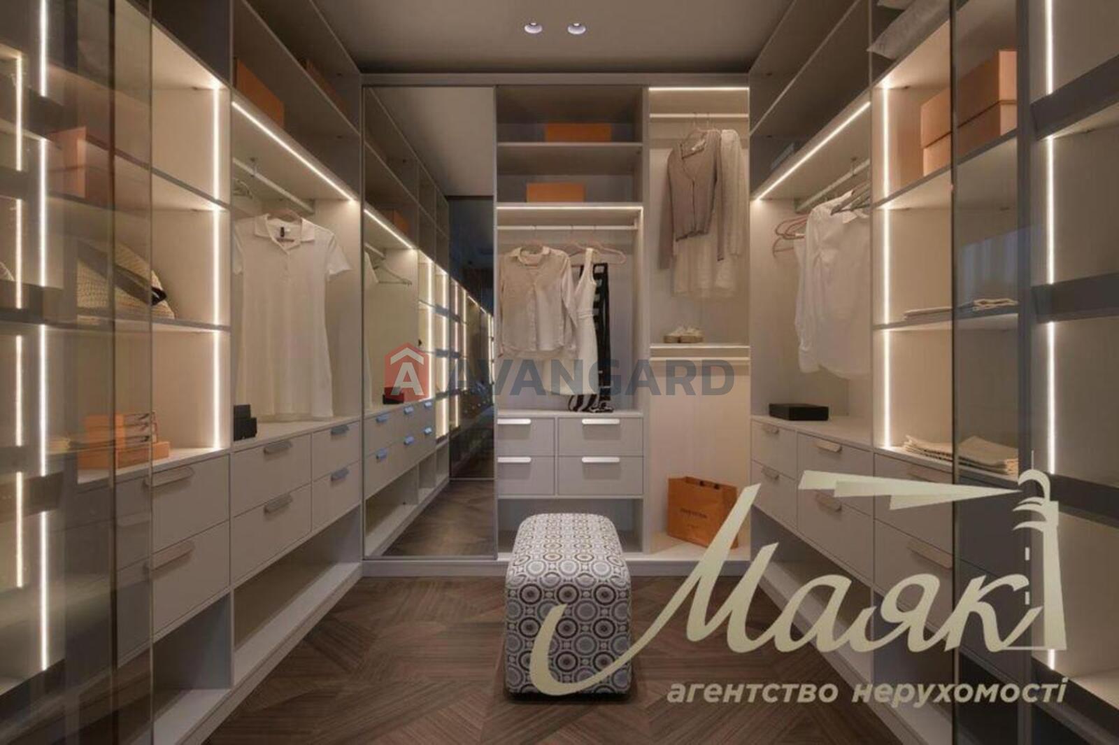 1 ��. ��������, 68/-/20 ��. �., 12/24 ������ ���� 20