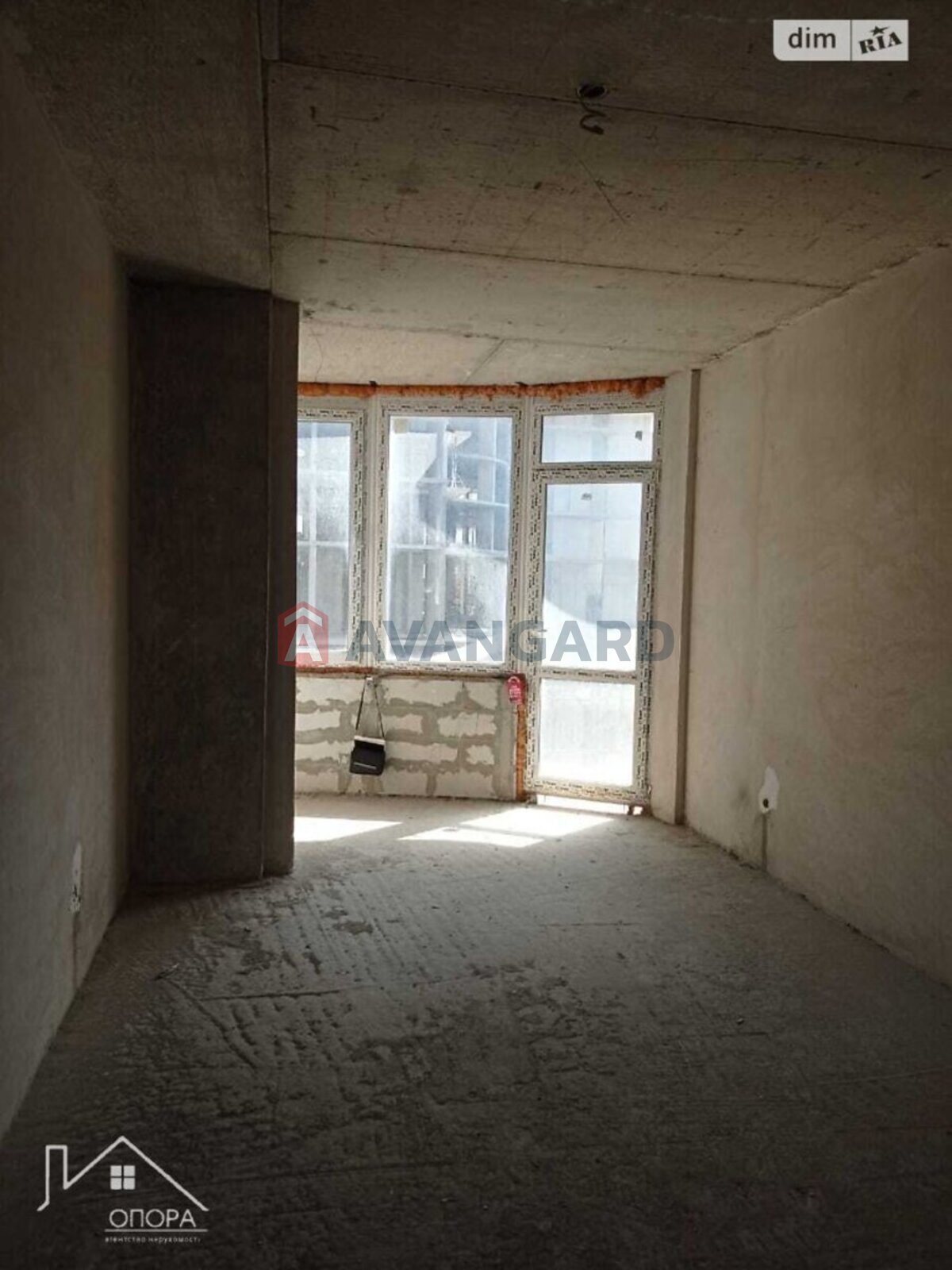 3 ��. ��������, 102/65/13 ��. �., 5/17 ������ ���� 4