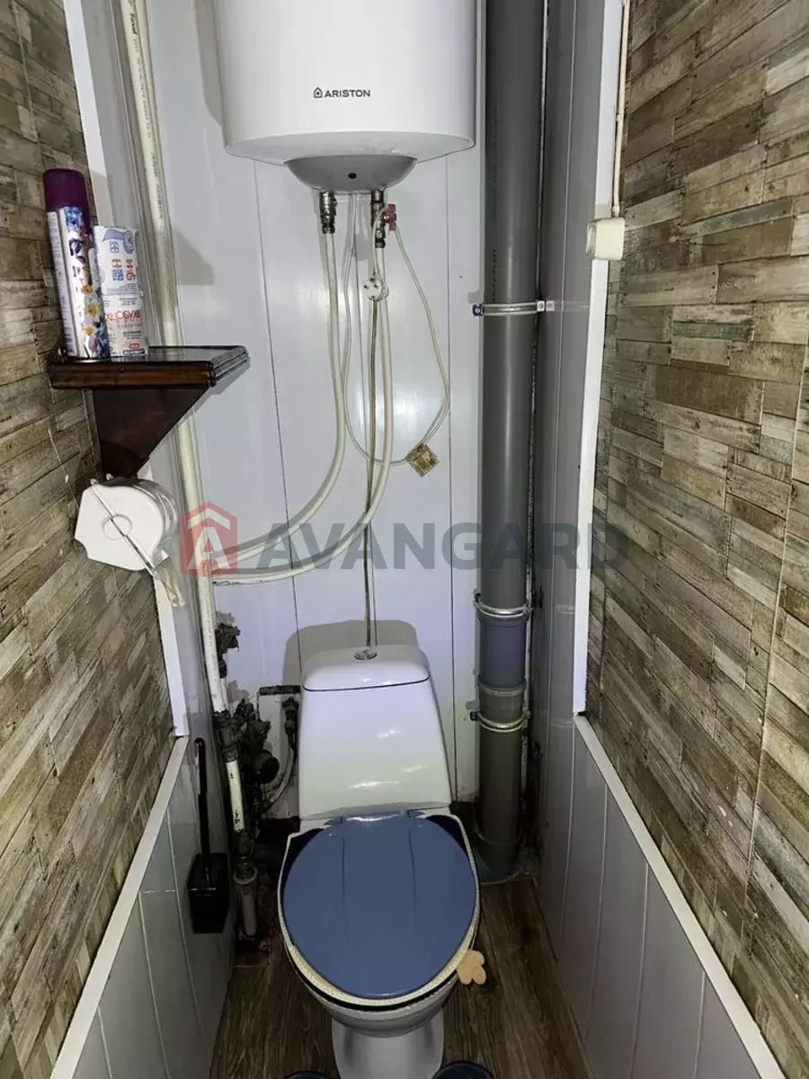 3 . , 67/-/7 . ., 7/9   5