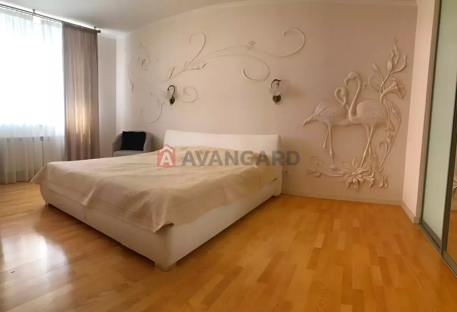 6 ��. ��������, 212/-/18 ��. �., 24/36 ������ ���� 6