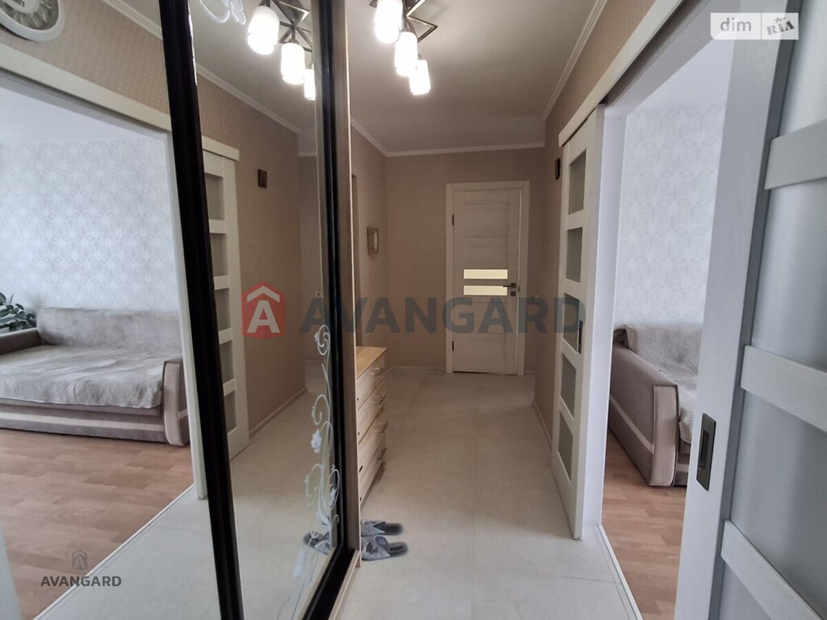 2 ����. ��������, 50/30/8 ��. �., 4/9 ���� ���� 9