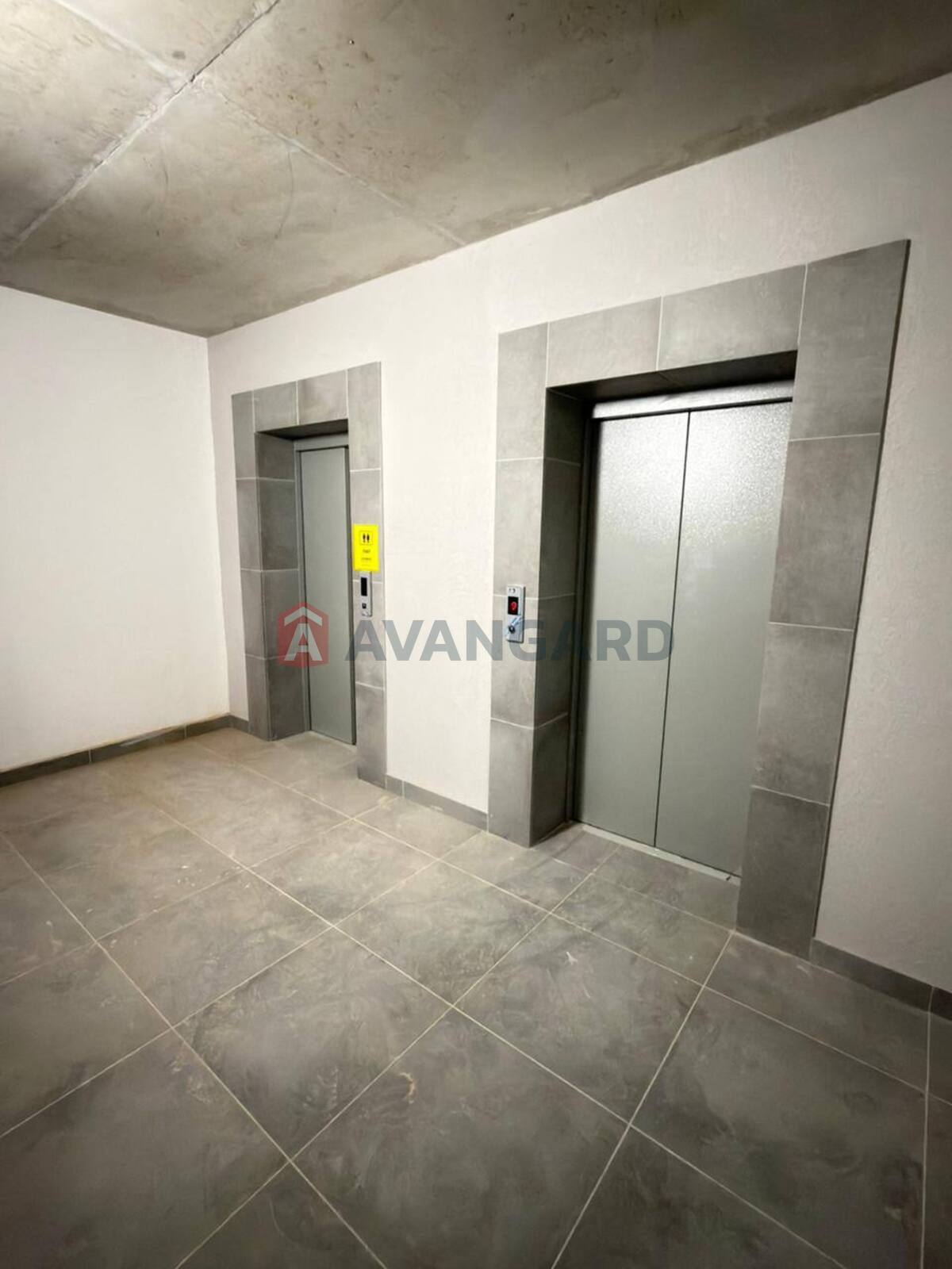 1 ��. ��������, 40/20/13 ��. �., 4/10 ������ ���� 1