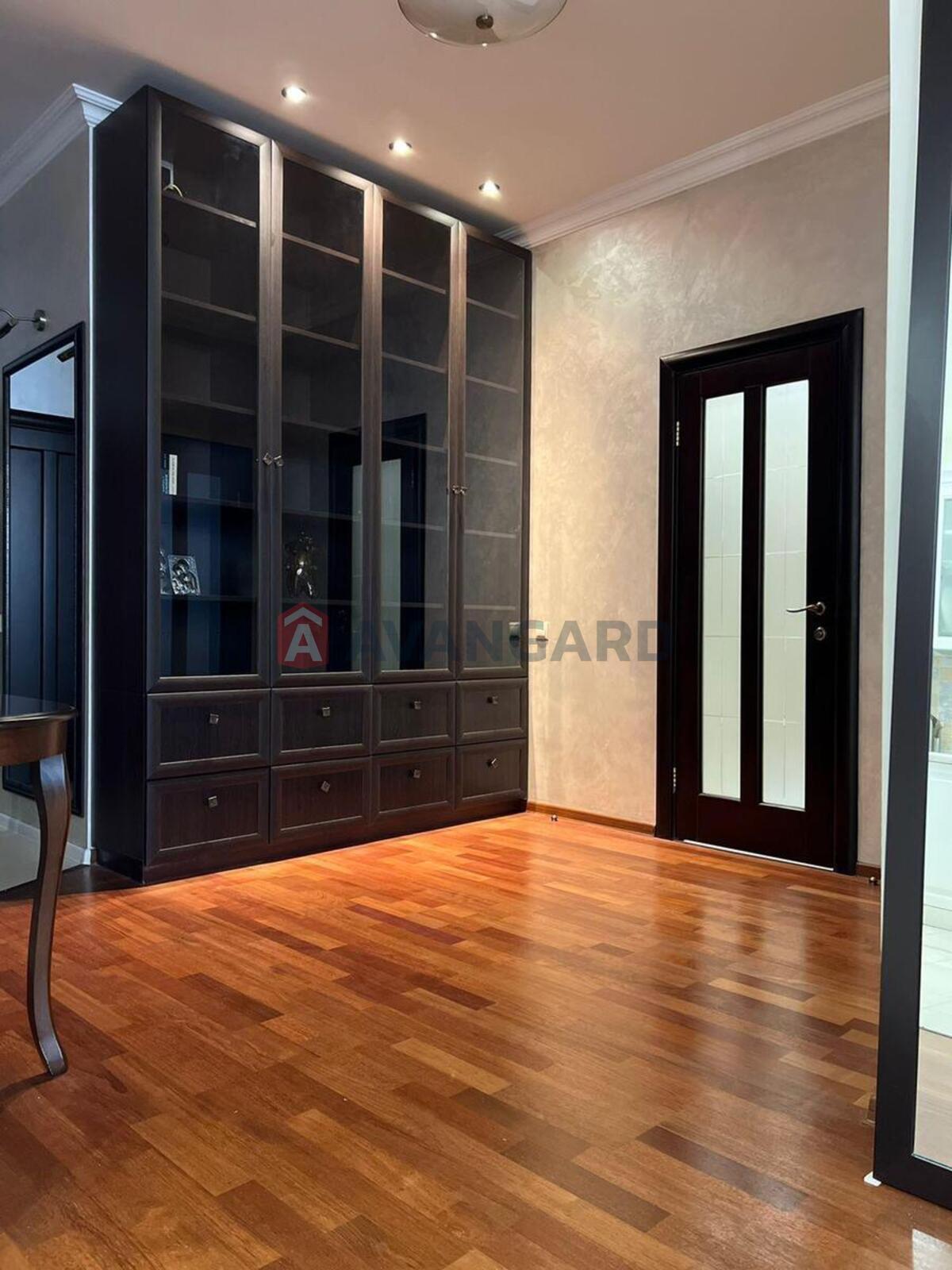 2 ��. ��������, 80/-/14 ��. �., 9/26 ������ ���� 1