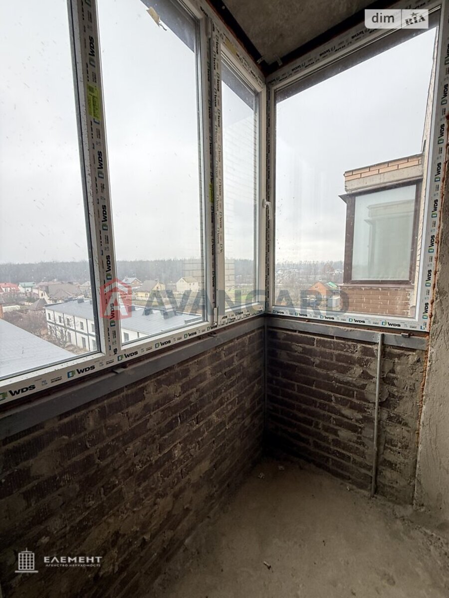 1 ��. ��������, 42/16/16 ��. �., 5/5 ������ ���� 9