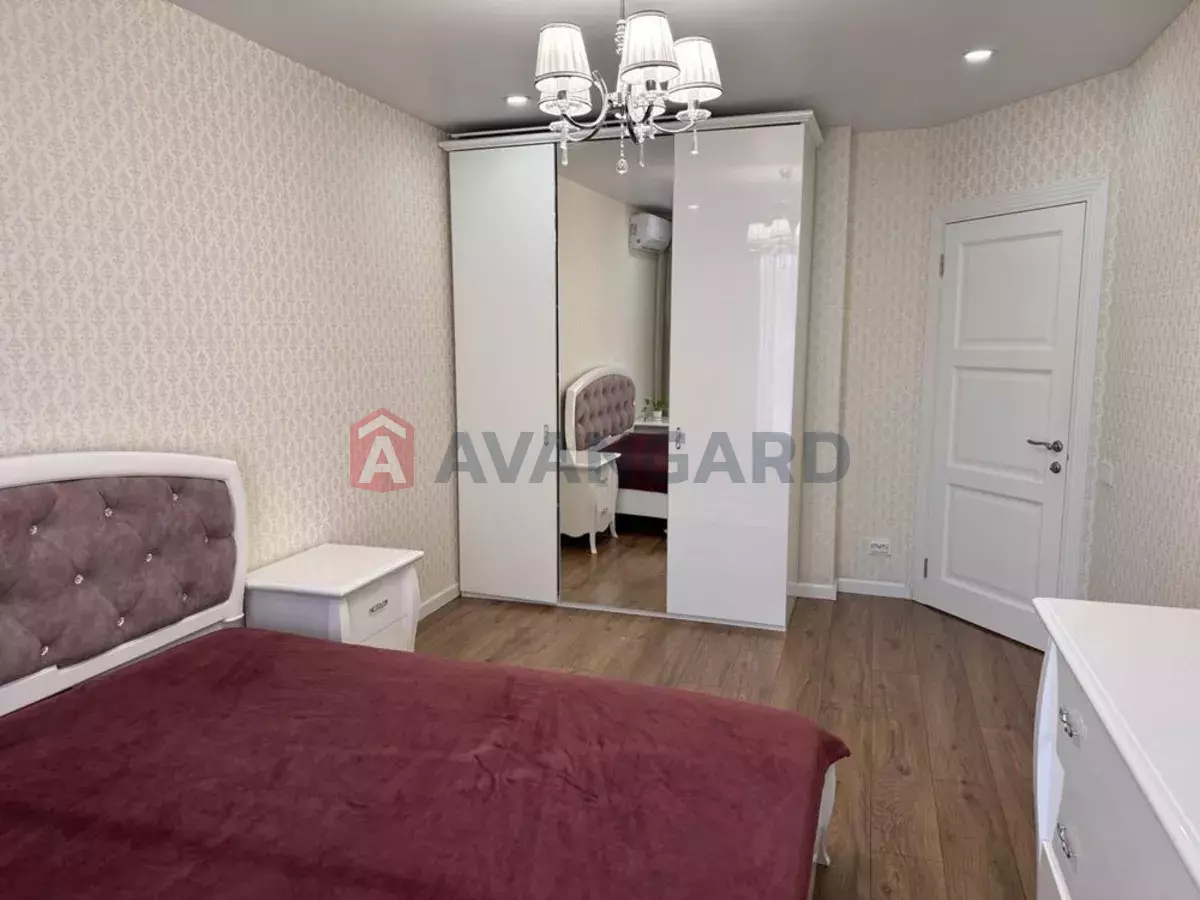 2 ��. ��������, 86/-/18 ��. �., 4/10 ������ ���� 4