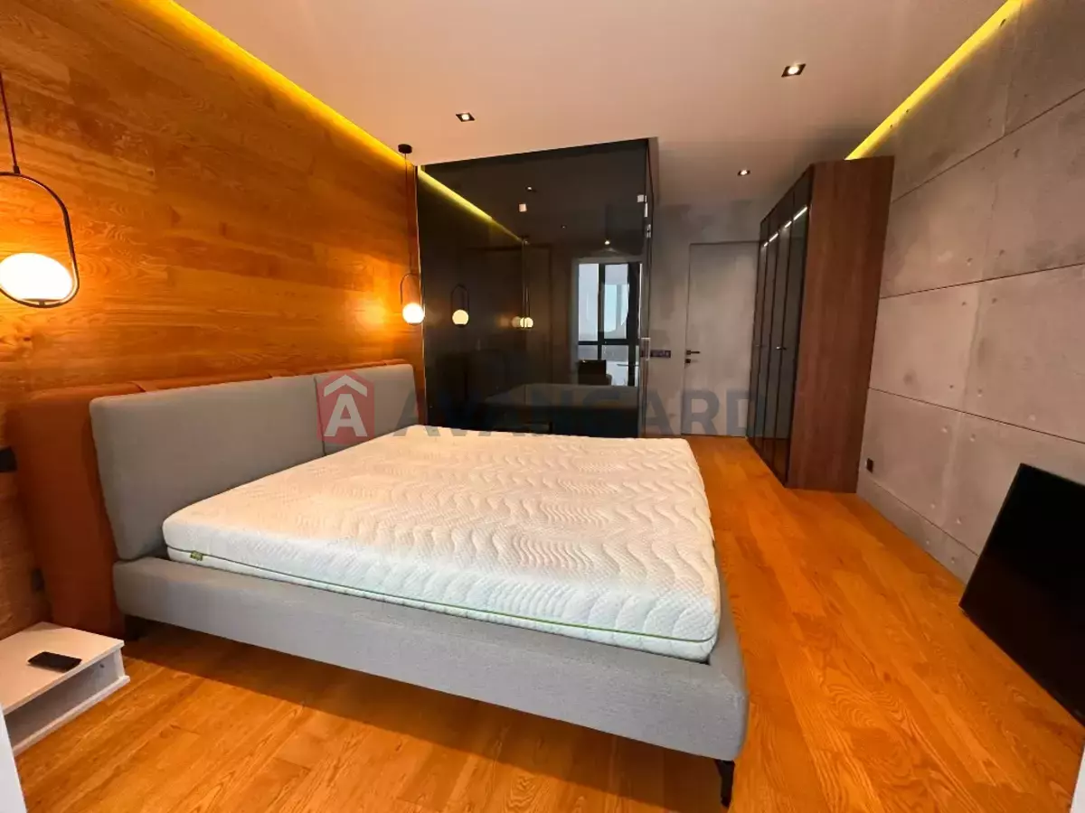 3 ����. ��������, 78/49/11 ��. �., 12/12 ���� ���� 6