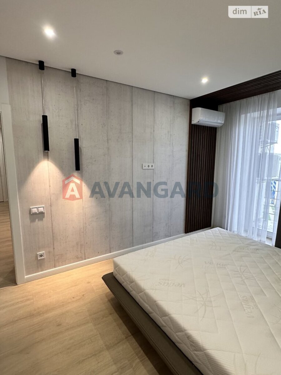 2 . , 70/32/11 . ., 9/10   14