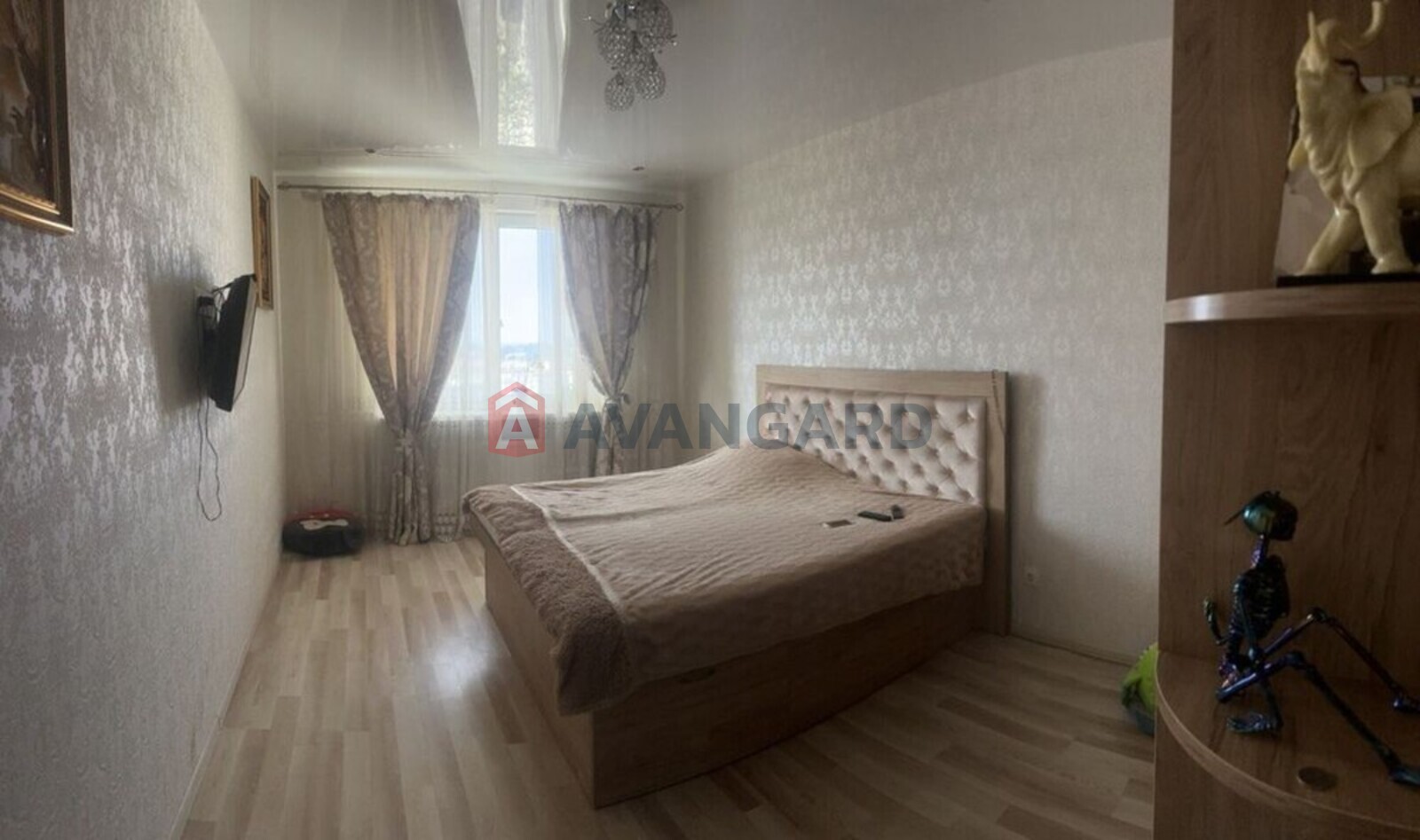 4 ��. ��������, 157/-/37 ��. �., 10/10 ������ ���� 6