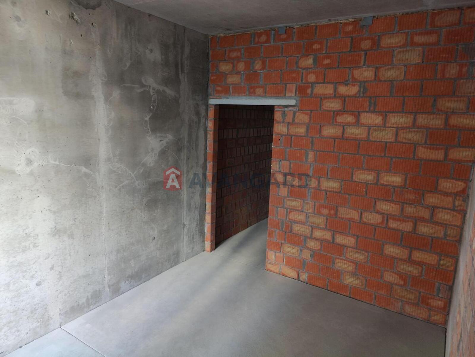 2 ��. ��������, 64/23/20 ��. �., 5/8 ������ ���� 14