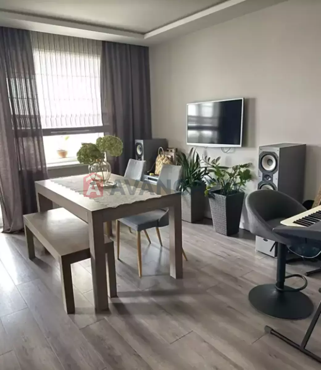 3 . , 70/49/7 . ., 9/9   3