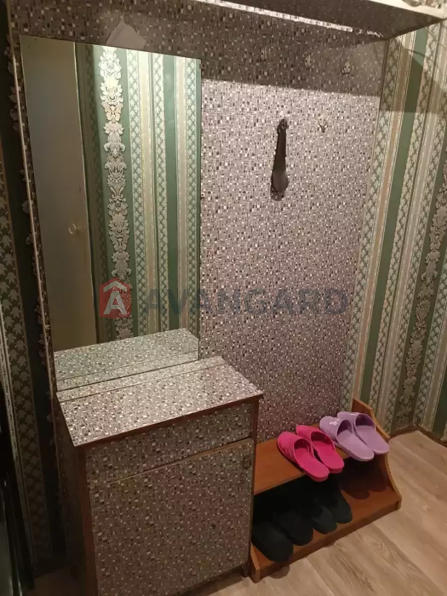 2 ��. ��������, 40/-/6 ��. �., 1/5 ������ ���� 9