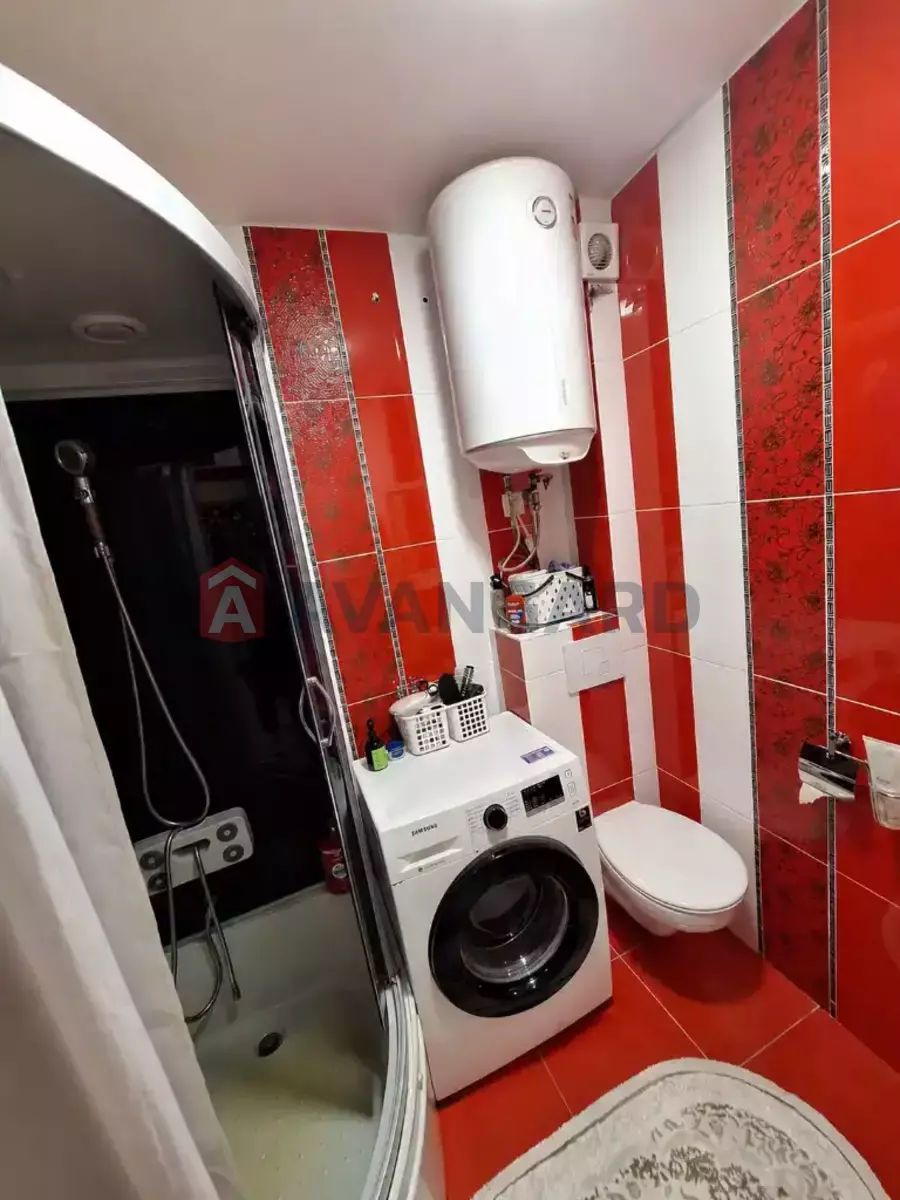 2 ��. ��������, 47/26/8 ��. �., 10/10 ������ ���� 4