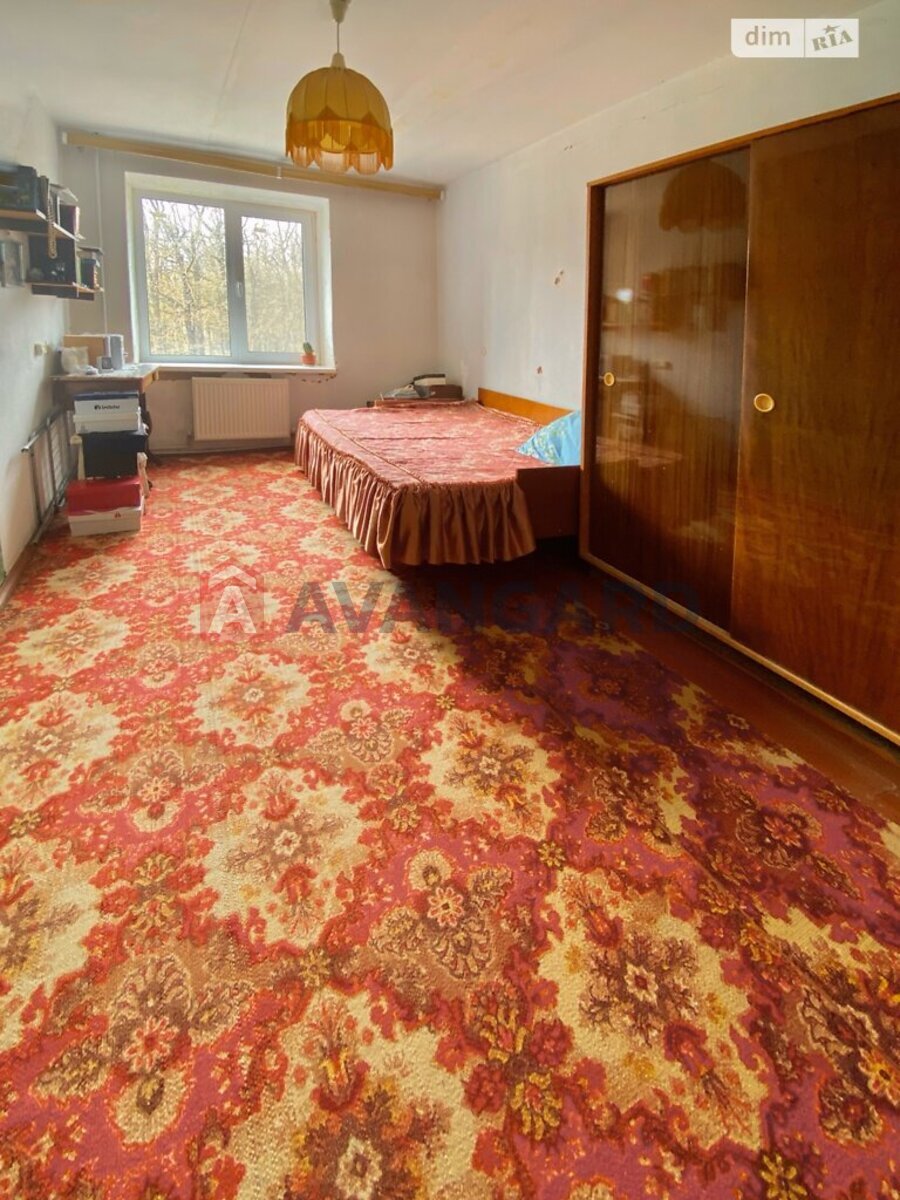 3 ��. ��������, 65/39/8 ��. �., 4/5 ������ ���� 14