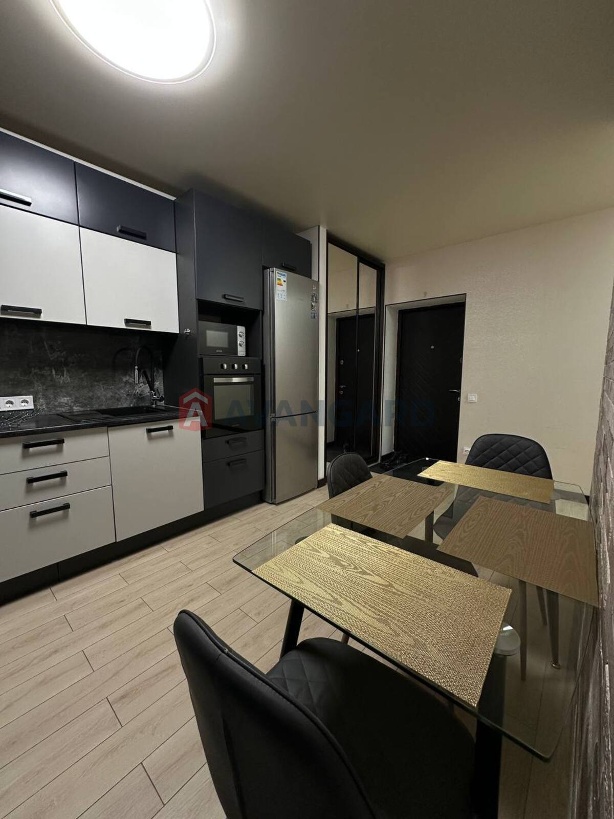 2 ��. ��������, 58/-/- ��. �., 12/12 ������ ���� 5