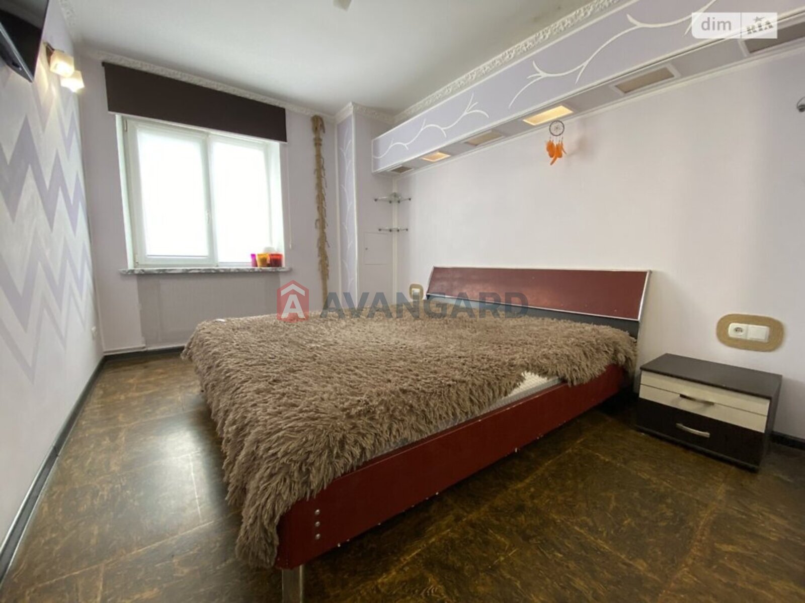 3 ��. ��������, 98/67/14 ��. �., 1/5 ������ ���� 24