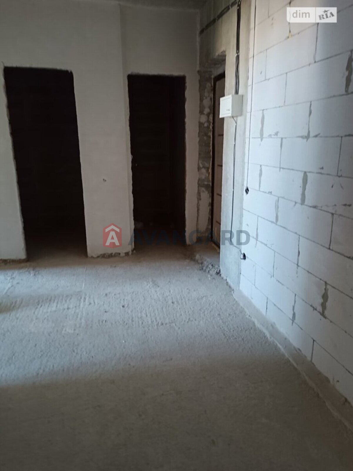 2 ��. ��������, 61/40/8 ��. �., 10/16 ������ ���� 13