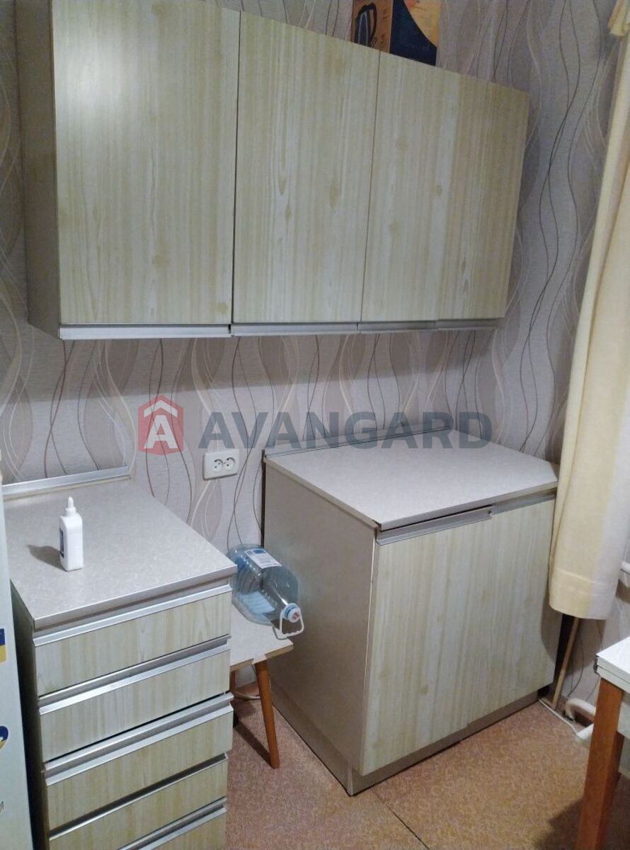 3 . , 68/47/7 . ., 3/9   9