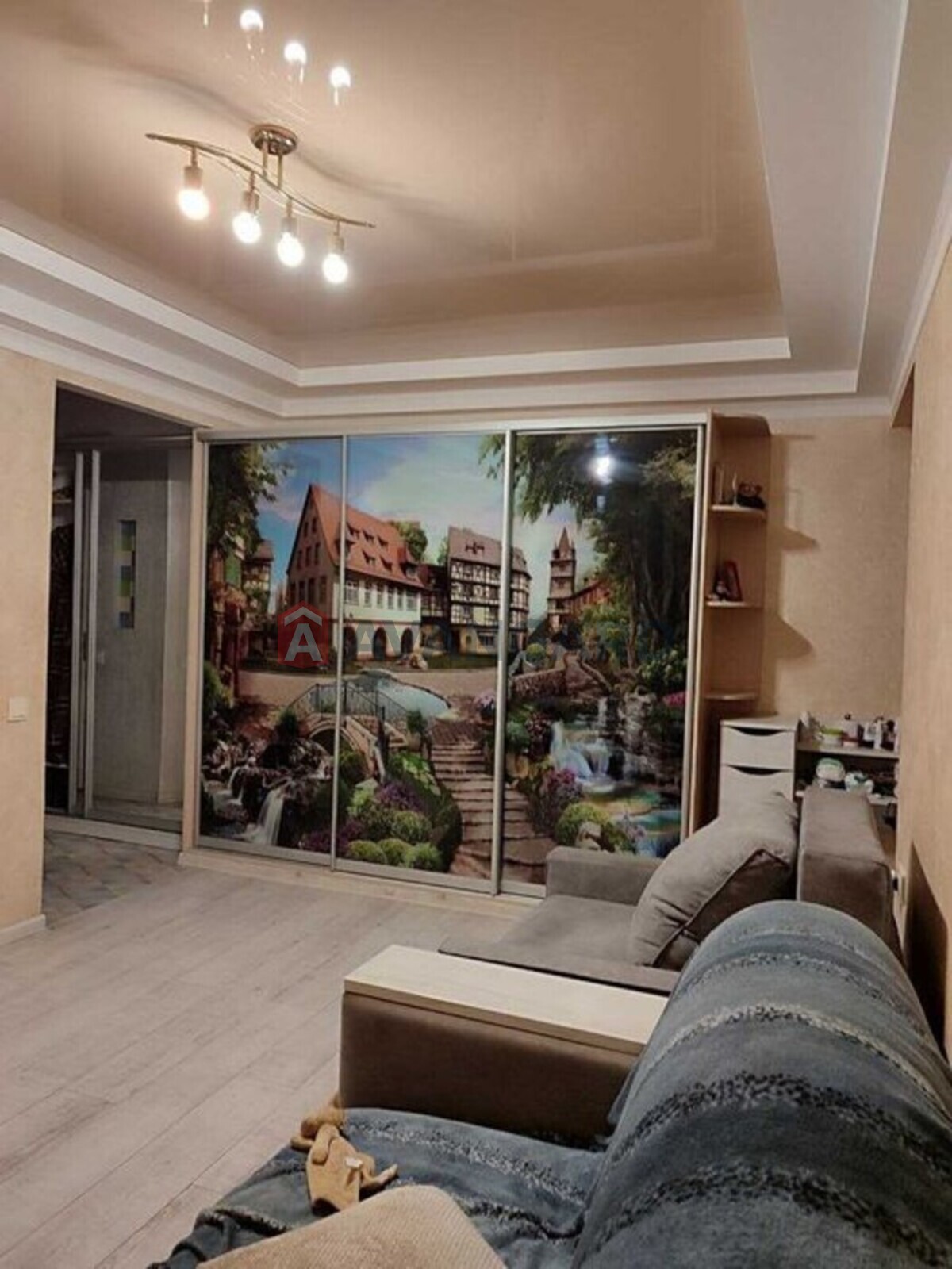 3 ��. ��������, 53/-/5 ��. �., 3/5 ������ ���� 10