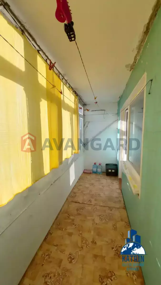 1 ����. ��������, 39/18/7 ��. �., 6/12 ���� ���� 3