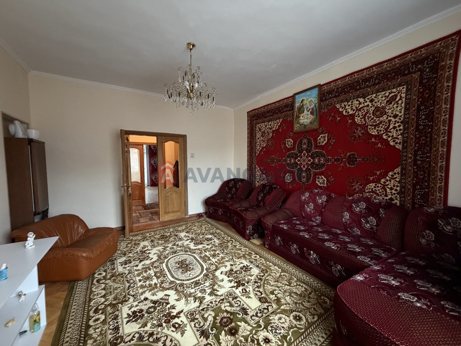 3 ��. ��������, 86/56/9 ��. �., 2/2 ������ ���� 9