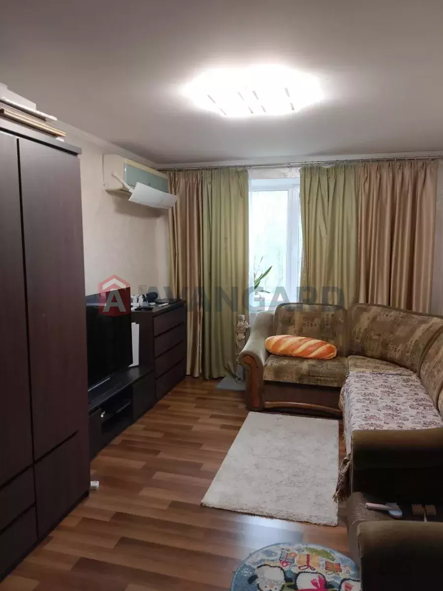 3 ��. ��������, 71/-/9 ��. �., 3/9 ������ ���� 9