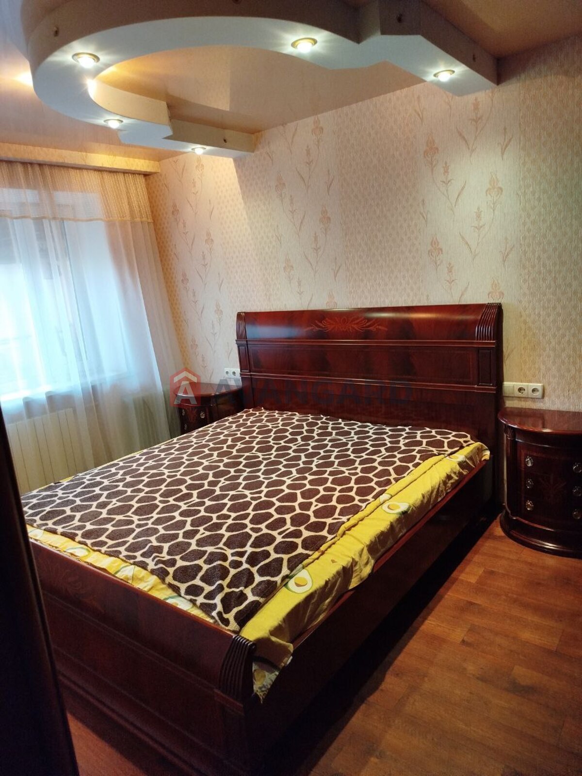 2 ��. ��������, 50/-/8 ��. �., 4/9 ������ ���� 9